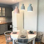 Attic On Waterfront / View / Netflix Apartment