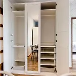 Apartment Attic On Waterfront / View / Netflix