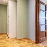Apartment Attic On Waterfront / View / Netflix Prague