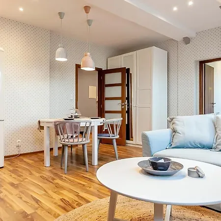Attic On Waterfront / View / Netflix Apartment Prague