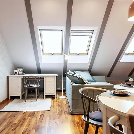 Apartman Attic On Waterfront / View / Netflix *
