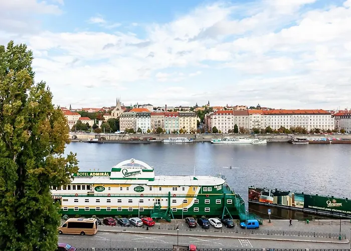 Attic On Waterfront / View / Netflix Appartamento Praga